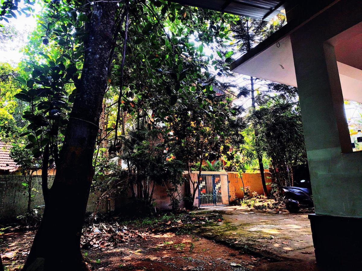 Gogonuts Hostel Varkala Esterno foto